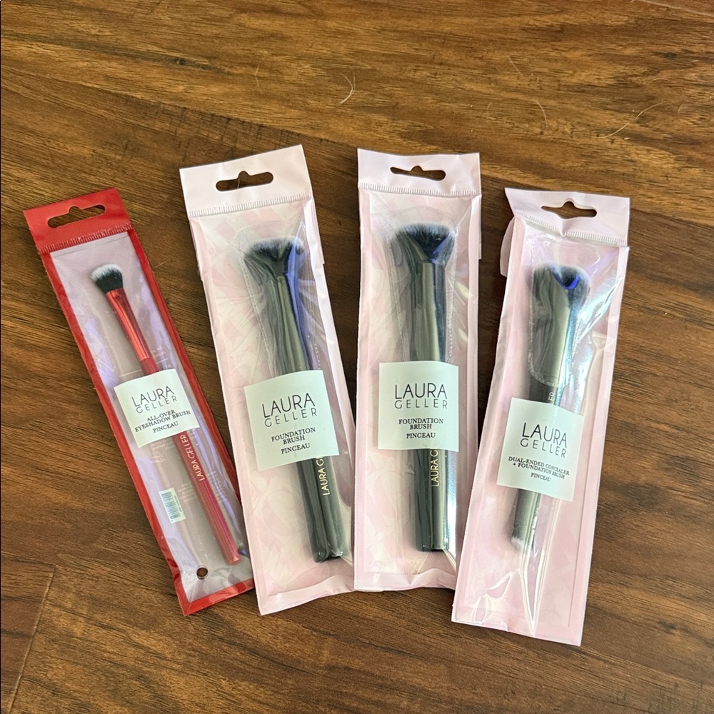 Laura Geller Professional Brush Collection - Black and Red